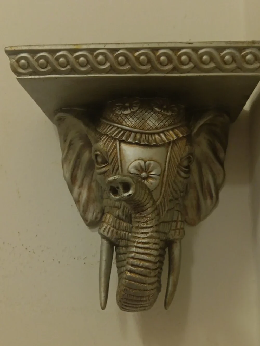 Wall deco elephant Wall Shelf Silver Gold Accent